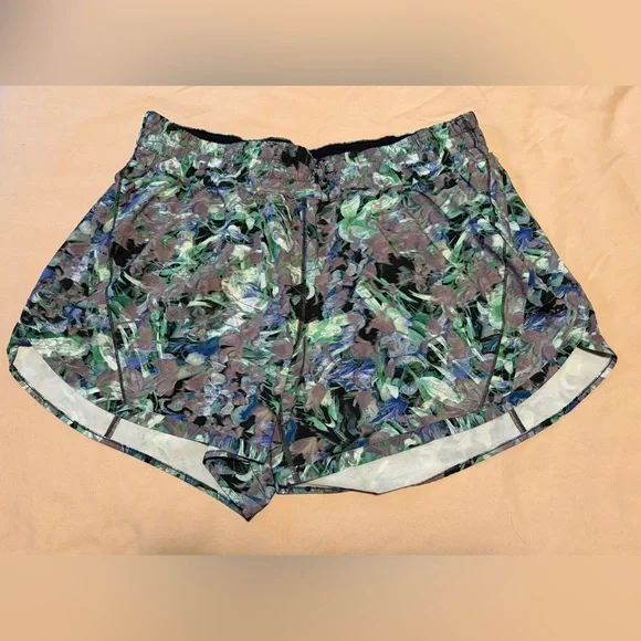 Hotty Hot Shorts - Picture 1 of 2